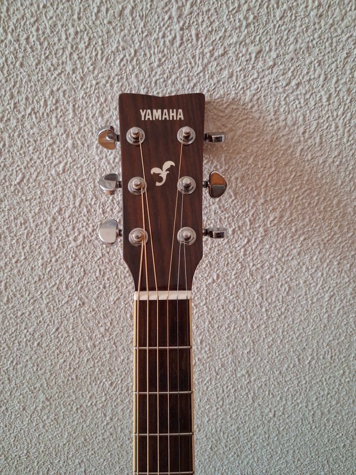Guitarra acústica Yamaha FG720S de segunda mano · Foto 6 de 10 · Madrid · 215 €