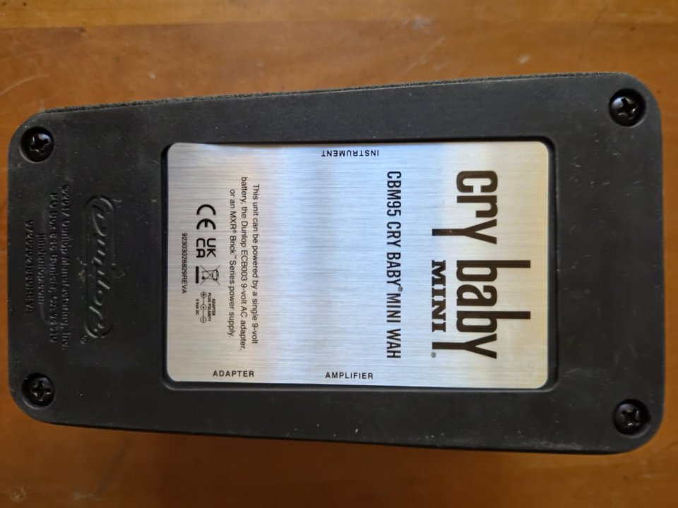 Dunlop CBM95 CryBaby Mini Wah de segunda mano · Foto 7 de 7 · Bizkaia · 85 €