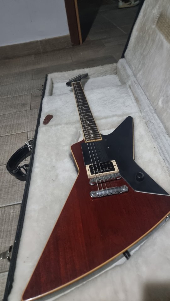 Gibson Explorer Traditional Pro 2008 de segunda mano · Foto 4 de 8 · Sevilla · 1400 €