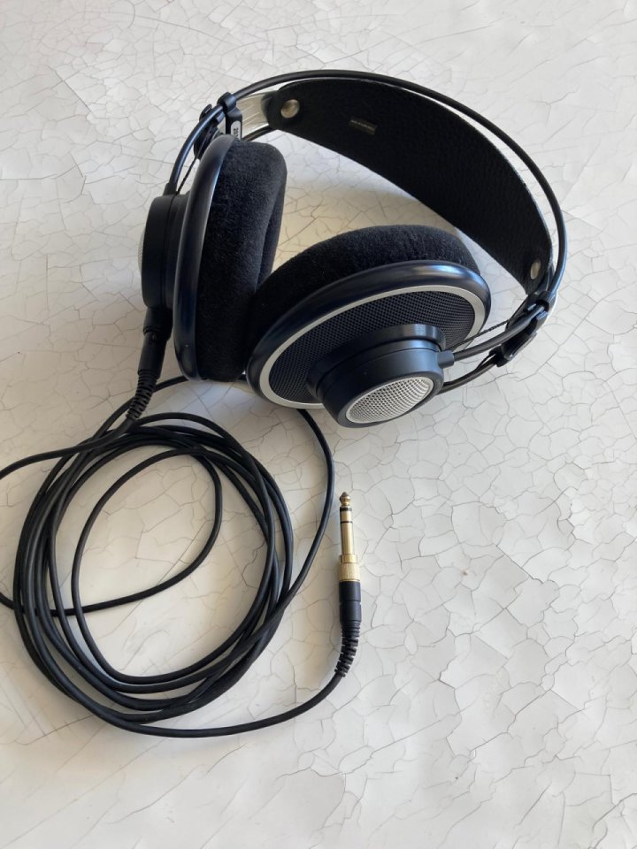 AKG K702 Auriculares de segunda mano · Foto 3 de 3 · Barcelona · 125 €