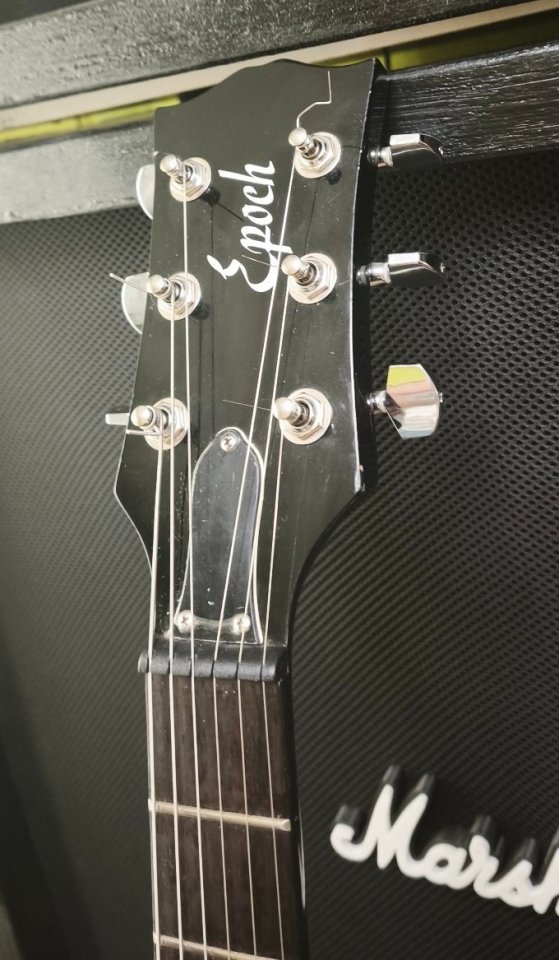 Guitarra eléctrica Gibson-Baldwin Epoch Les Paul en color negro. de segunda mano · Foto 7 de 10 · Alicante · 195 €