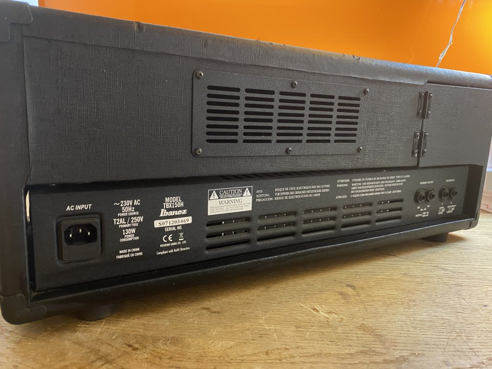 Cabezal Ibanez TBX 150H de segunda mano · Foto 4 de 8 · A Coruña · 200 €