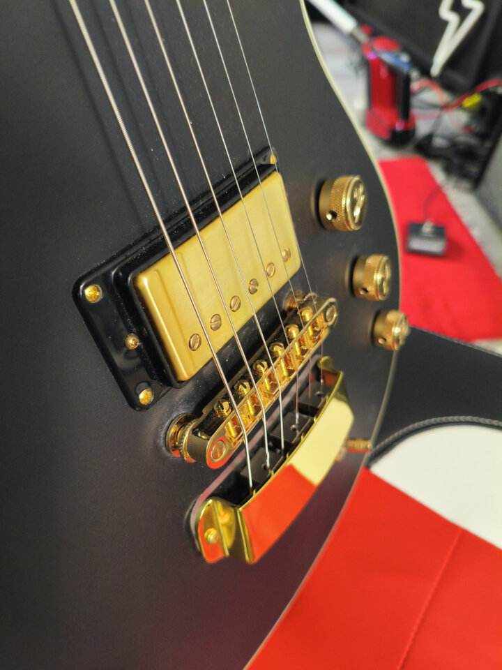 Hagstrom ultra Max límited p90 gold nueva