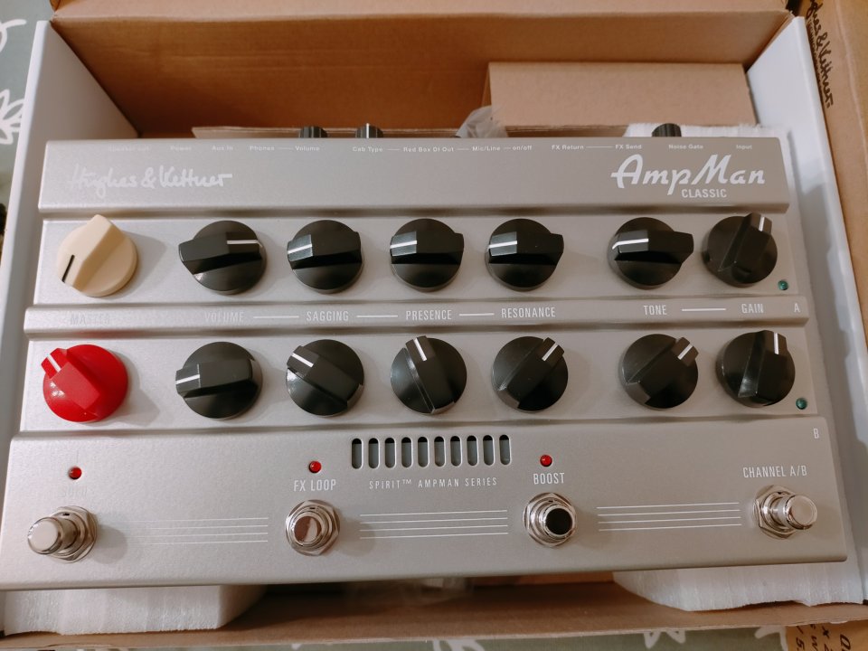 Ampman classic de Hughes & Kettner de segunda mano · Foto 1 de 5 · A Coruña · 120 €