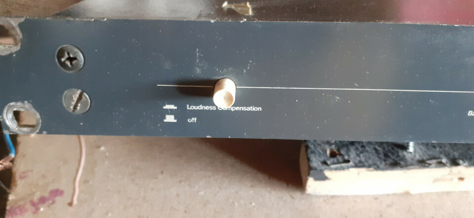 Procesador de sonido Hitec Audio de 3 vías estéreo de segunda mano · Foto 6 de 8 · Cáceres · 50 €