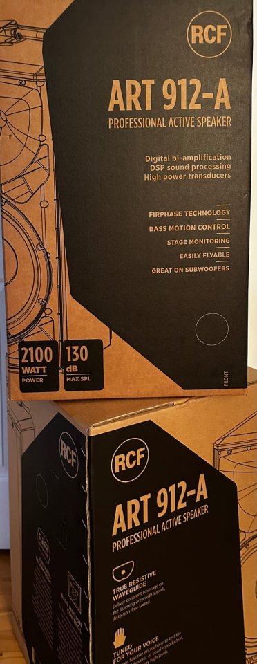 2 ó 4 CAJAS RCF ART 912-A + FUNDAS. A estrenar, con garantía. de segunda mano · Foto 1 de 10 · Lugo · 1186 €