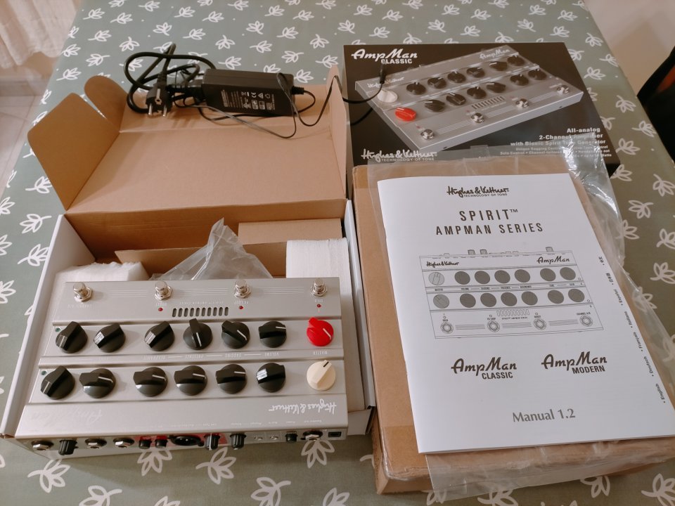 Ampman classic de Hughes & Kettner de segunda mano · Foto 3 de 5 · A Coruña · 120 €