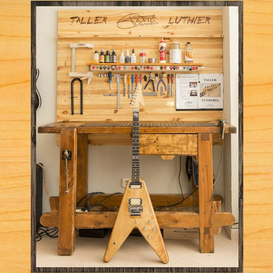 Luthier: "Truje Instruments" Las Rozas, Villalba y Parla (Madrid)