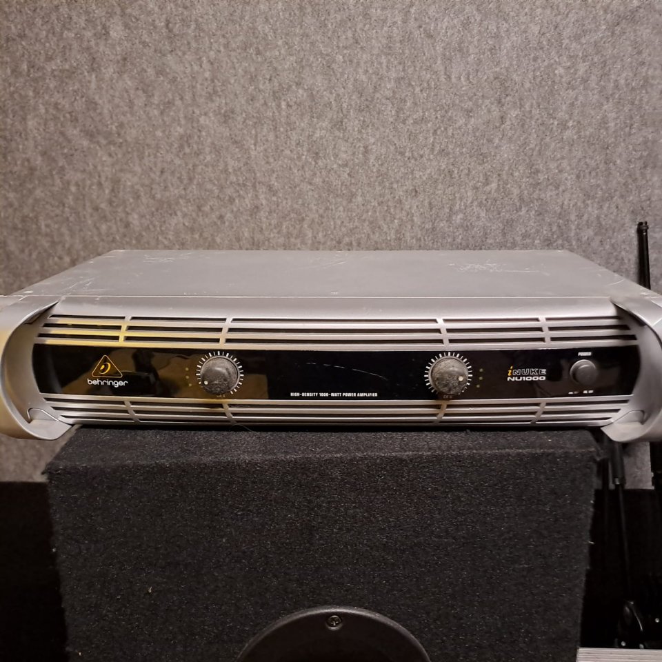 Altavoces Peavey PRO 12 + Etapa Behringer REBAJADO