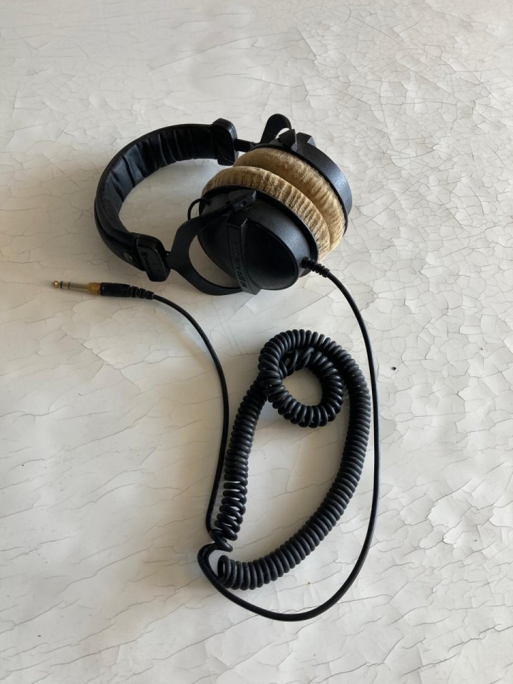 Auriculares Beyerdynamic DT 770 Pro 250 Ohm de segunda mano · Foto 1 de 2 · Barcelona · 110 €