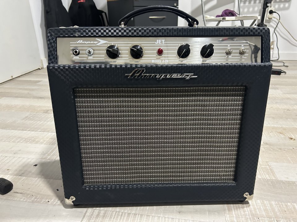 Ampeg JET 20 HandWire