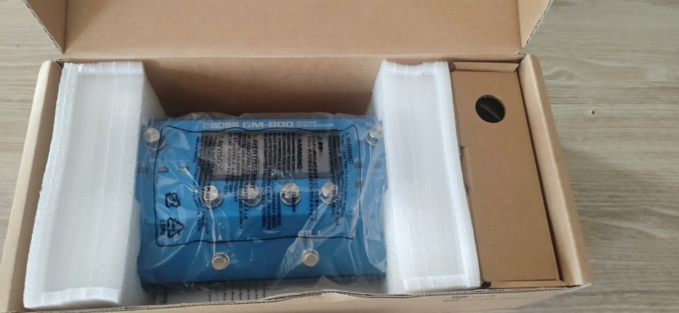 Boss GM-800+GK-5 vendo o cambio