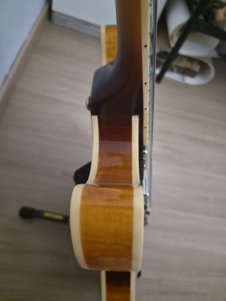 D'angelico Premier DC Dark Iced Tea Burst de segunda mano · Foto 6 de 10 · Palencia · 500 €