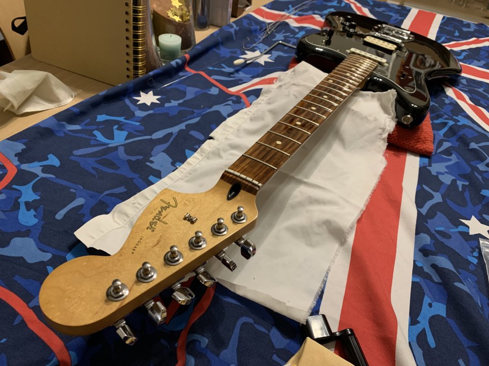 Fender Player Jaguar de segunda mano · Foto 2 de 8 · Córdoba · 700 €