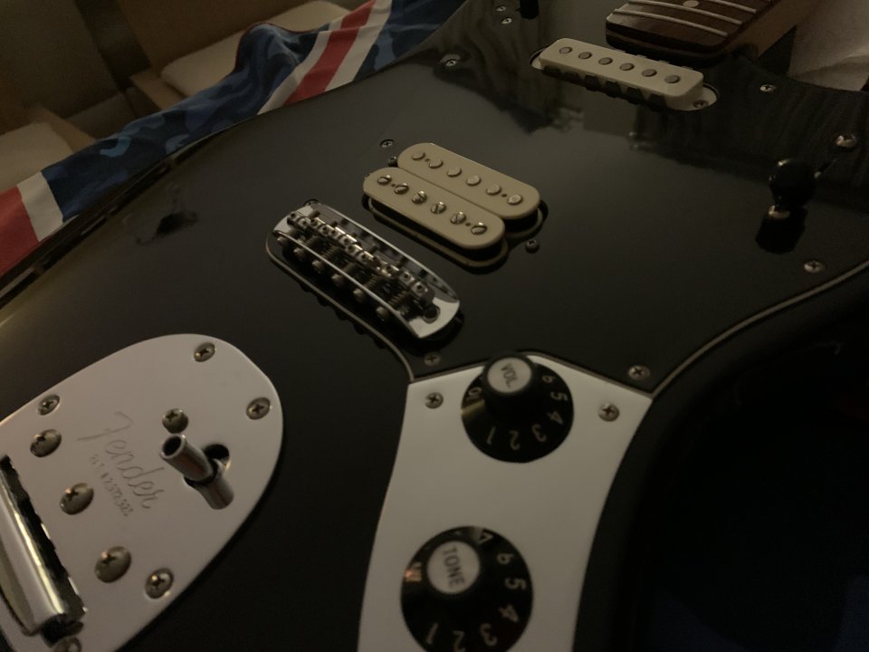 Fender Player Jaguar de segunda mano · Foto 3 de 8 · Córdoba · 700 €
