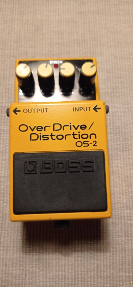 Pedal de guitarra eléctrica Boss OS-2 Overdrive Distortion