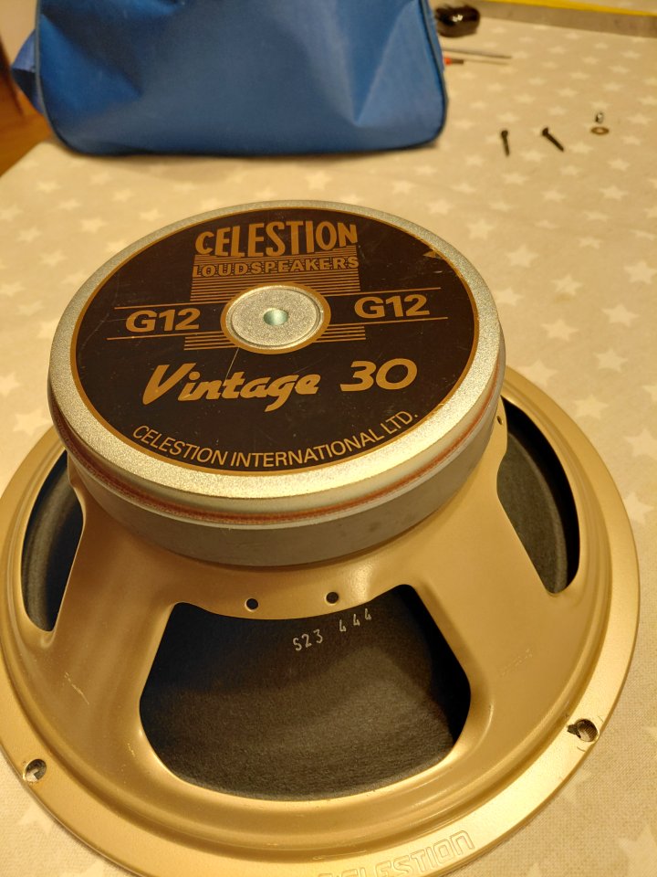 Celestion Vintage 30 a 8 ohmios