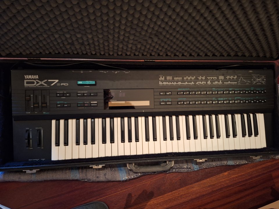 Vendo Yamaha Dx7 FD2