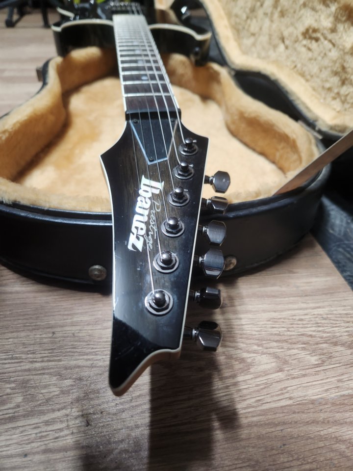 Ibanez Prestige RG652LWFX de segunda mano · Foto 5 de 5 · Valencia · 1000 €