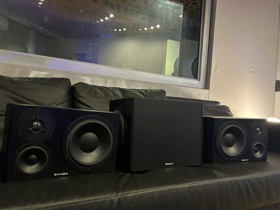 Dynaudio LYD48  + 18S Subwoofer