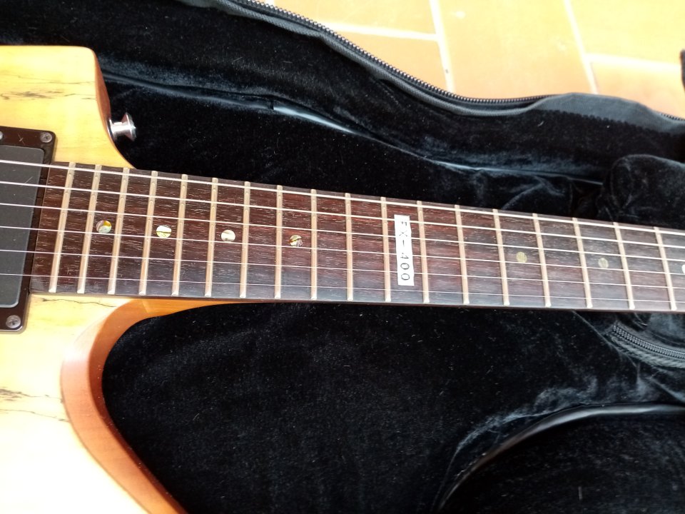 LTD FX-400 Splated Maple con EMG 80/61 (Korea 2008)