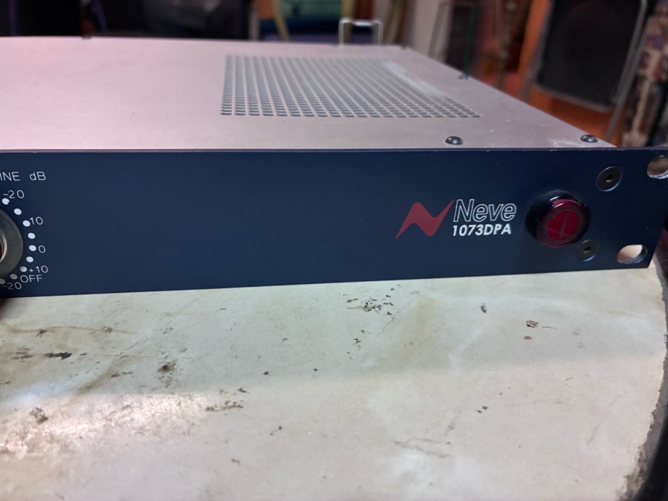 Previo Neve 73 dpa de segunda mano · Foto 5 de 5 · Madrid · 1800 €