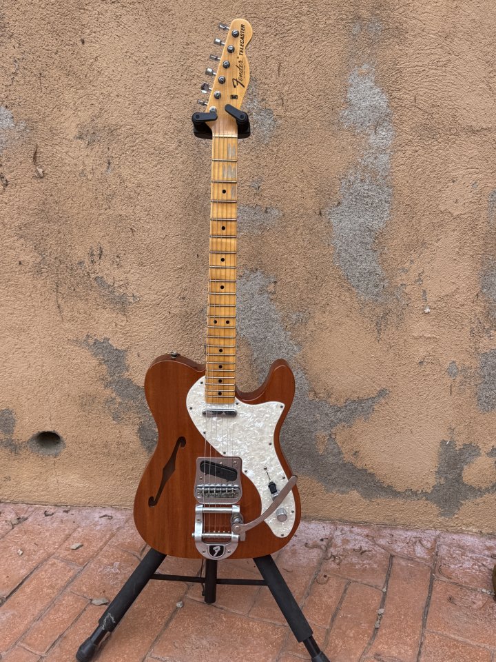 Fender telecaster 68 thinline bigsby custom shop de segunda mano · Foto 1 de 6 · Barcelona · 3800 €