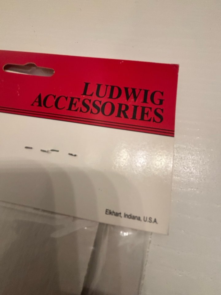 Bordonera Ludwig L1930 14” NOS USA (Precintada) de segunda mano · Foto 3 de 5 · Barcelona · 39 €