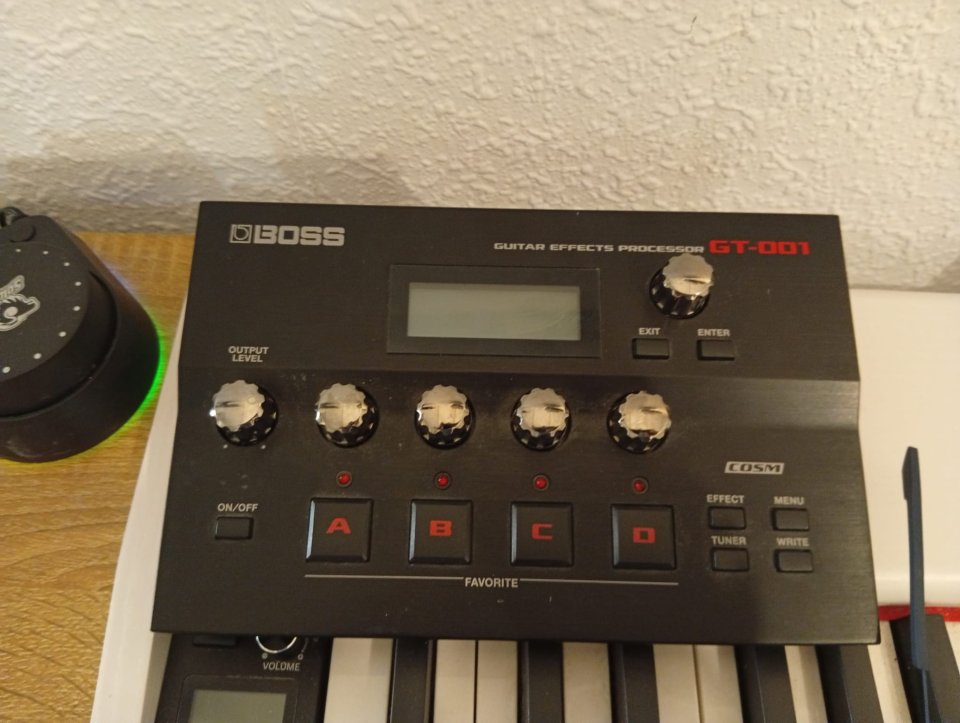 Boss Gt001 de segunda mano · Foto 2 de 2 · Sevilla · 70 €
