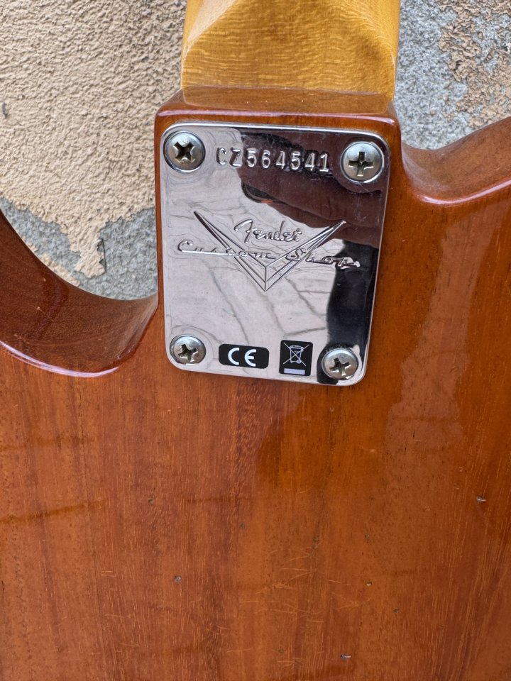 Fender telecaster 68 thinline bigsby custom shop de segunda mano · Foto 2 de 6 · Barcelona · 3800 €