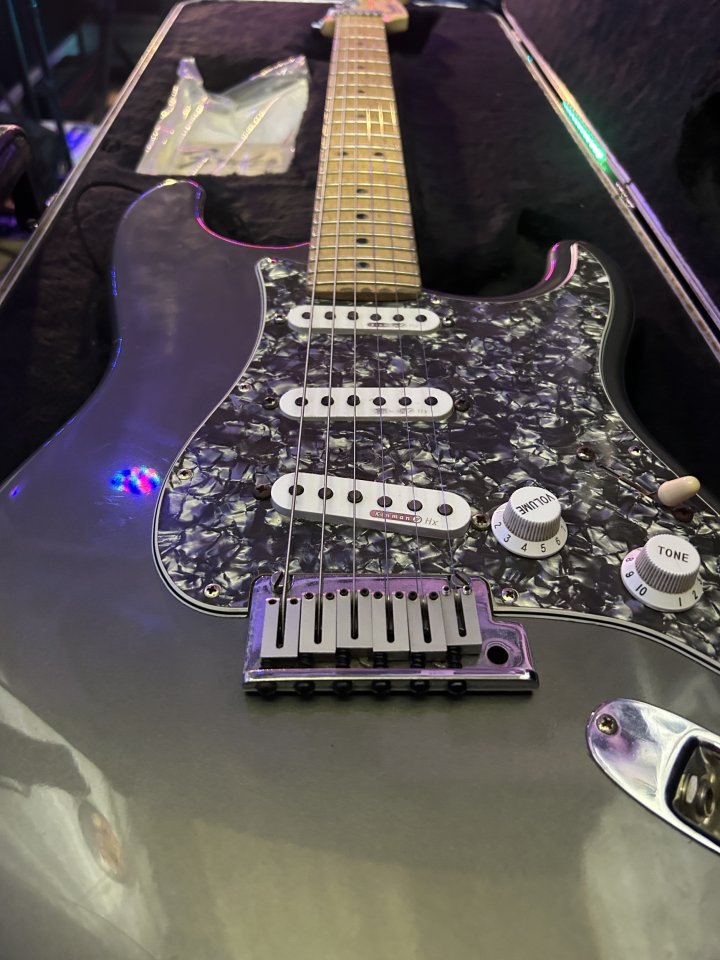 Stratocaster plus año 91 de segunda mano · Foto 2 de 5 · Cádiz · 1150 €