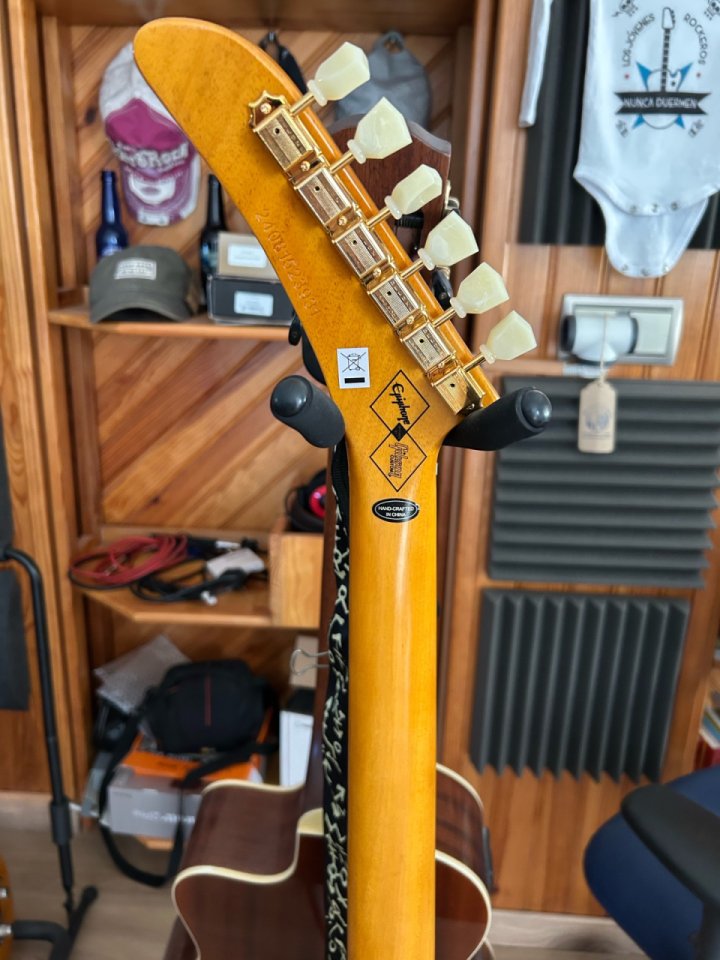 Epiphone Explorer Korina 1958 Natural Inspired by Gibson de segunda mano · Foto 8 de 10 · Valencia · 900 €