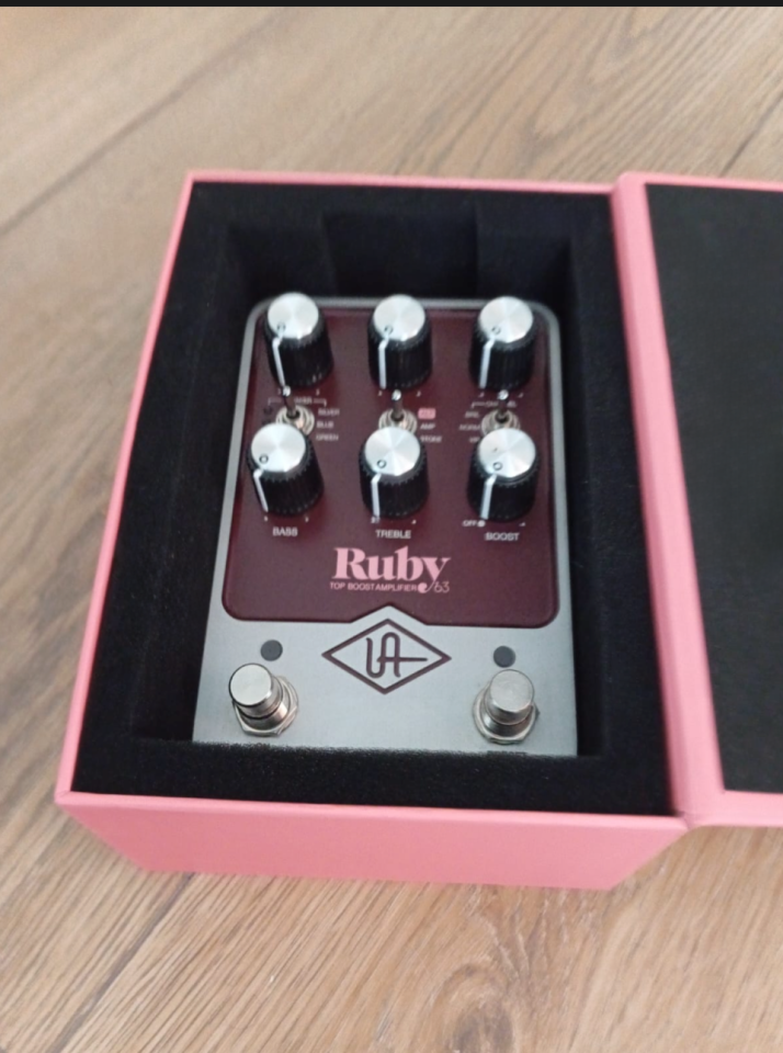 Universal Audio UAFX Ruby '63 Top Boost de segunda mano · Foto 1 de 4 · Asturias · 250 €