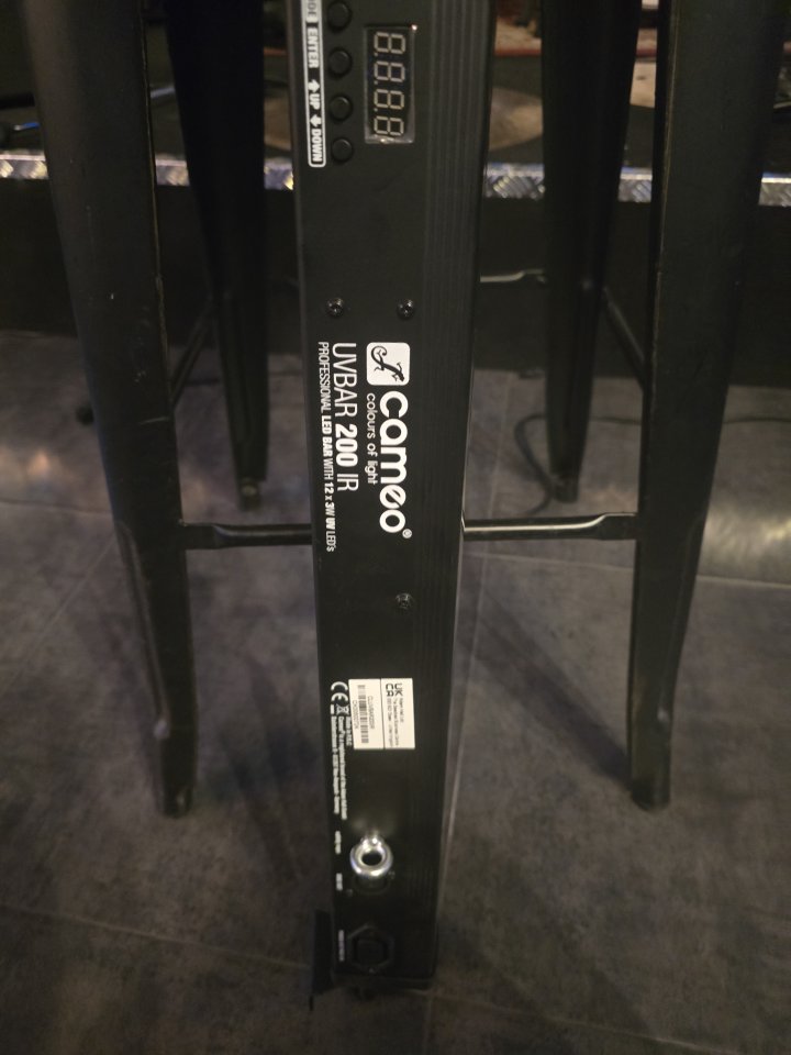 Cameo UV Bar 200 IR 12 x 3 W