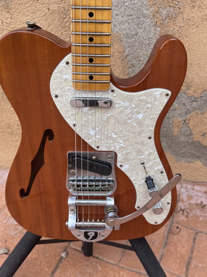 Fender telecaster 68 thinline bigsby custom shop de segunda mano · Foto 6 de 6 · Barcelona · 3800 €