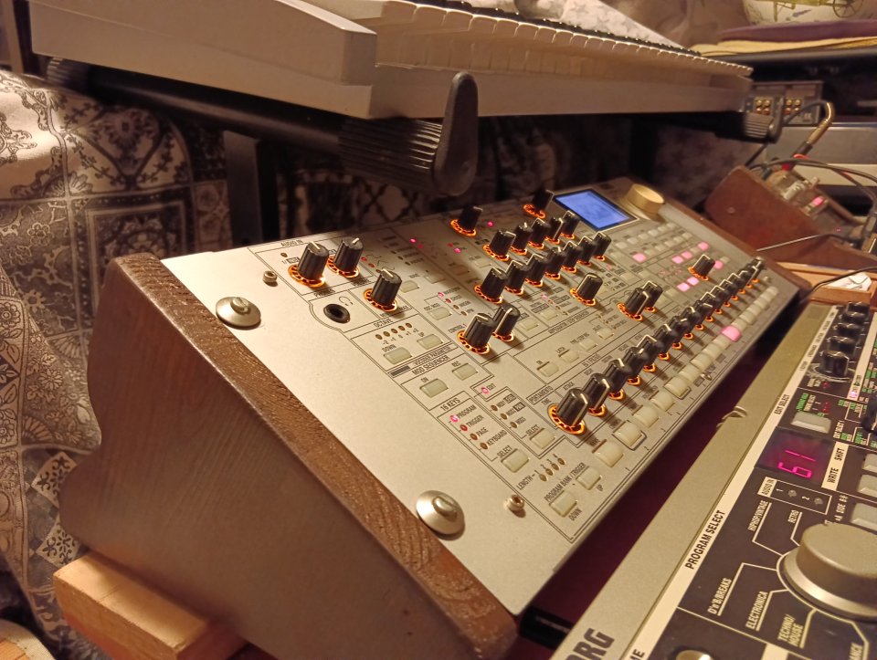 Korg radias de segunda mano · Foto 2 de 2 · Bizkaia · 780 €