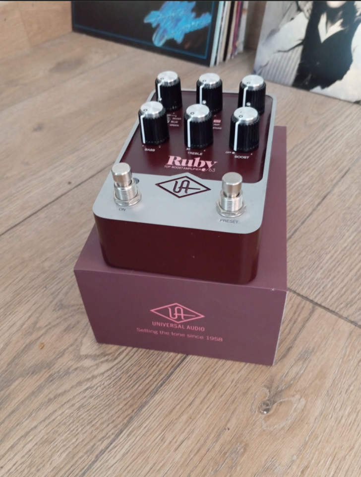 Universal Audio UAFX Ruby '63 Top Boost de segunda mano · Foto 3 de 4 · Asturias · 250 €