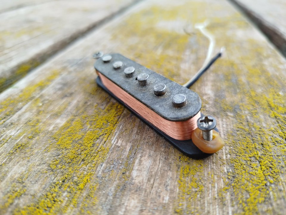 Pastilla Stratocaster Jess Loureiro de segunda mano · Foto 3 de 8 · Albacete · 125 €