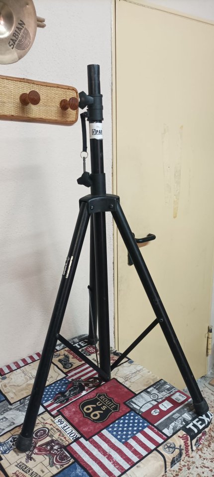 2 PA Atavoces dB Technologies Opera 15 ideal para grupos, salas o DJ de segunda mano · Foto 7 de 7 · Valencia · 595 €