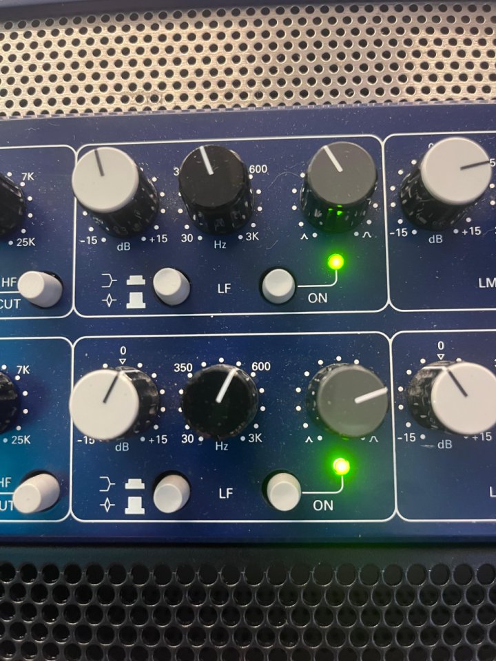 TL Audio Valve Classics EQ-2 Dual Parametric Valve Equaliser de segunda mano · Foto 1 de 5 · Madrid · 1150 €