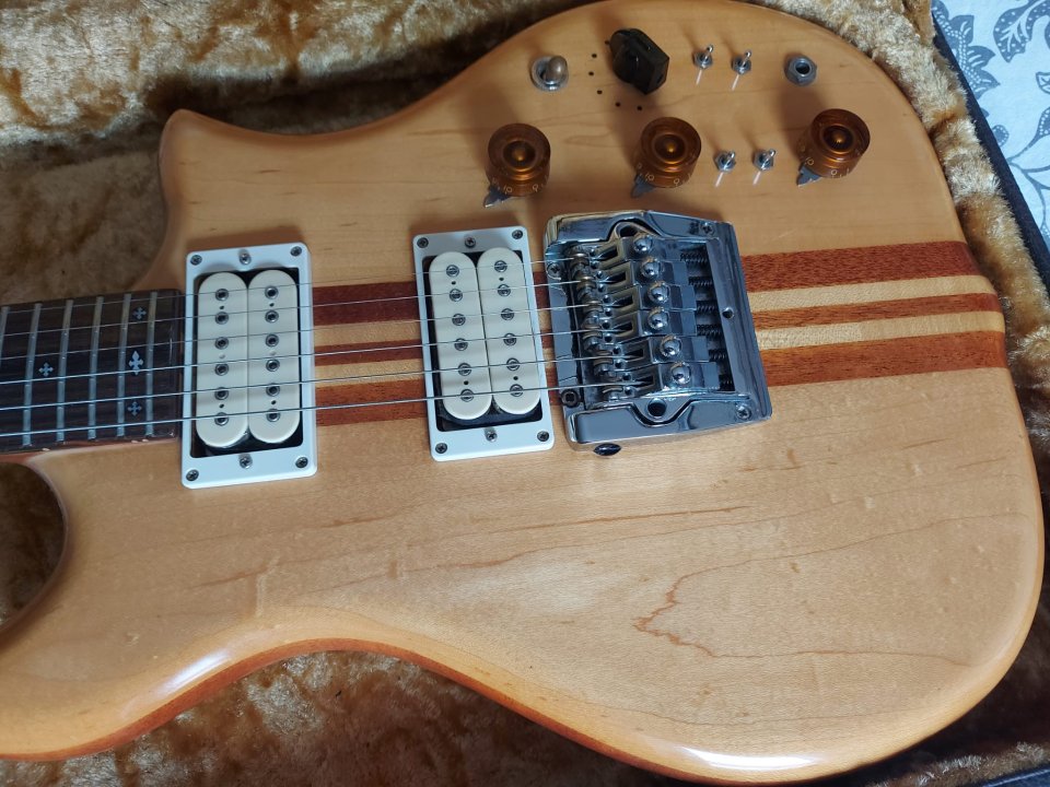 KAWAI F1 JAPONESA de segunda mano · Foto 1 de 9 · A Coruña · 990 €