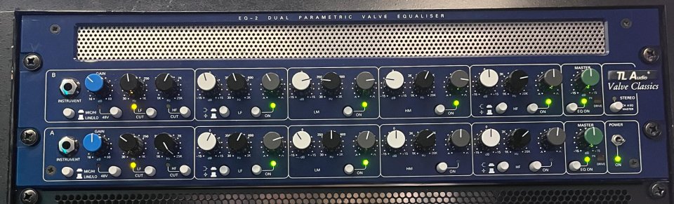 TL Audio Valve Classics EQ-2 Dual Parametric Valve Equaliser de segunda mano · Foto 2 de 5 · Madrid · 1150 €