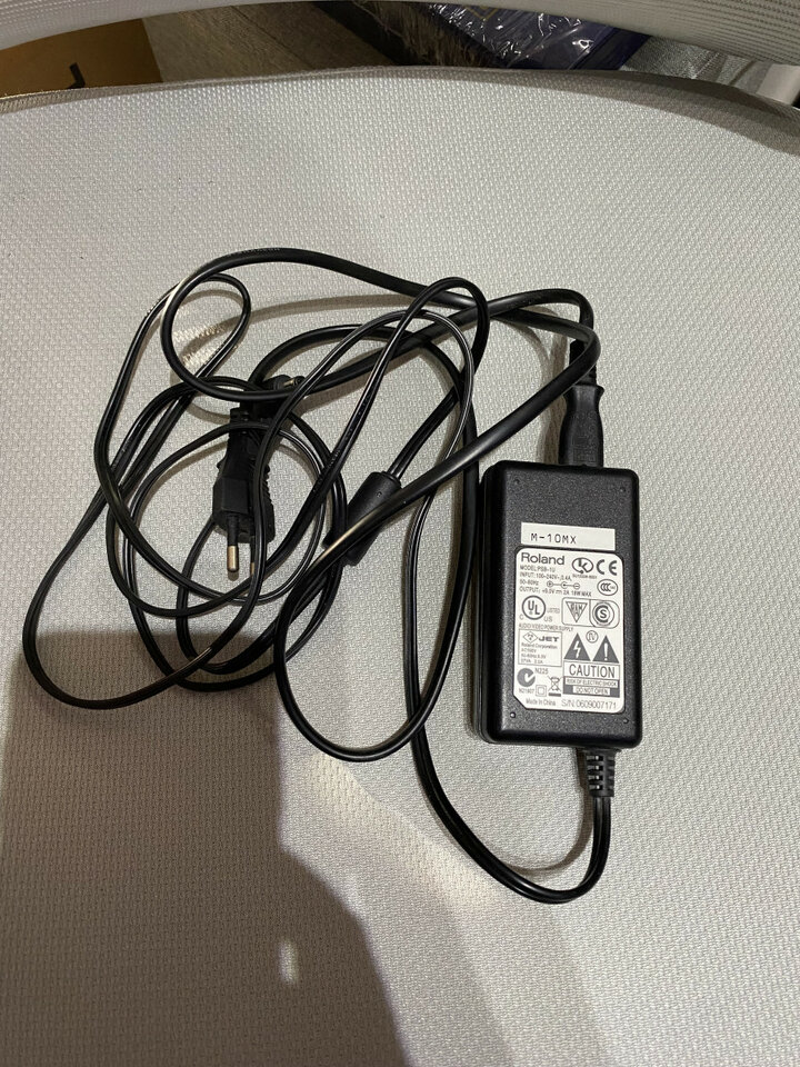 Teclado Controlador Cakewalk A-500PRO + Bolsa de Transporte + Fuente Alimentación