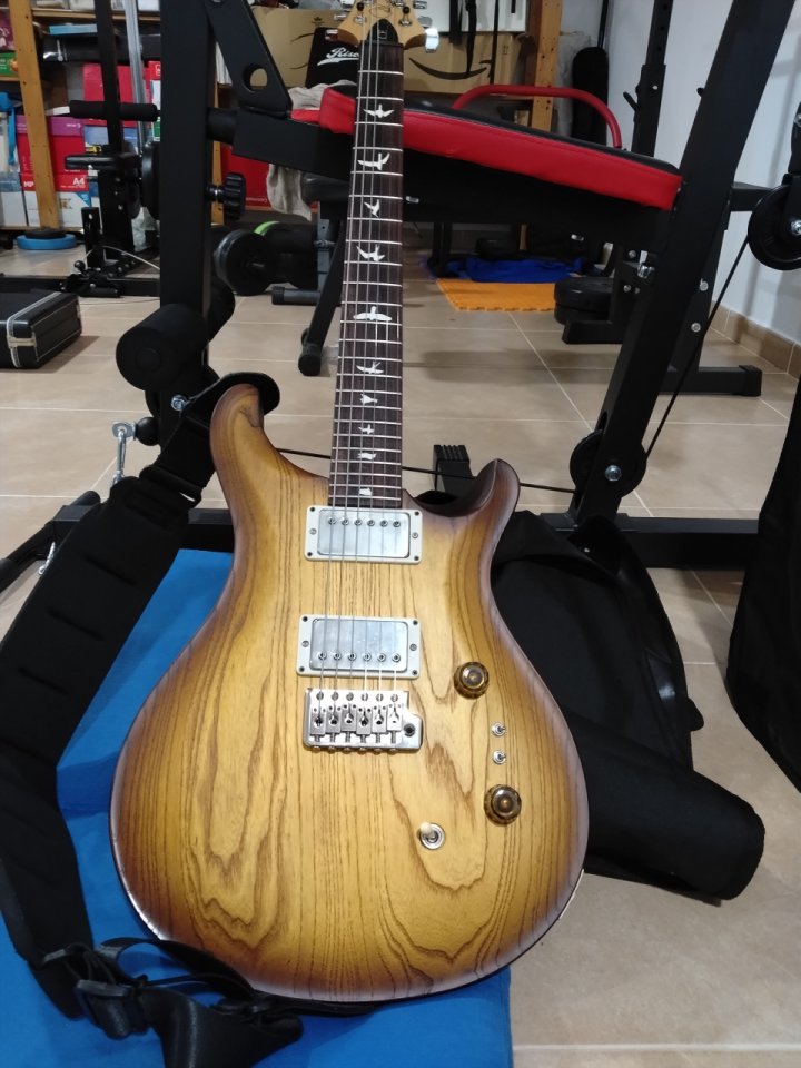 PRS Ce 24 08 swamp ash