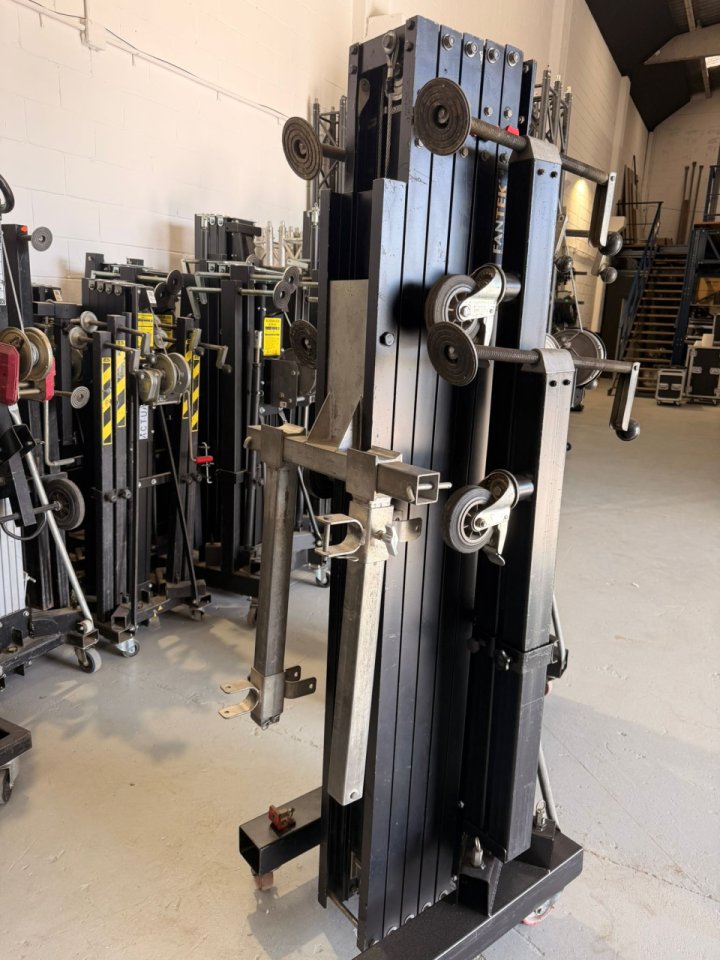 Pareja de torres Fantek T107