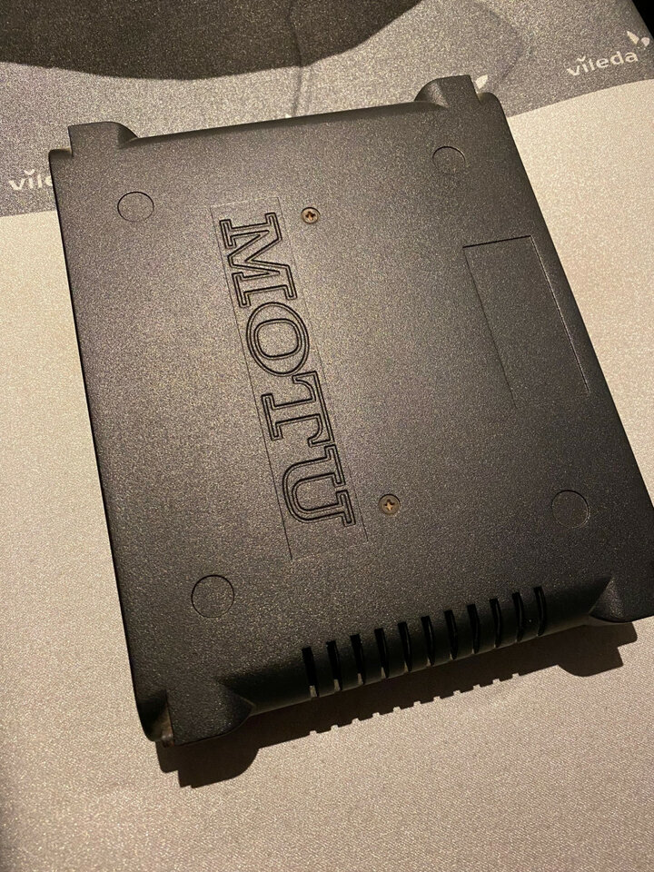 Motu Micro Lite