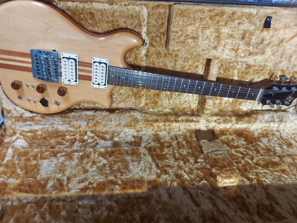 KAWAI F1 JAPONESA de segunda mano · Foto 4 de 9 · A Coruña · 990 €