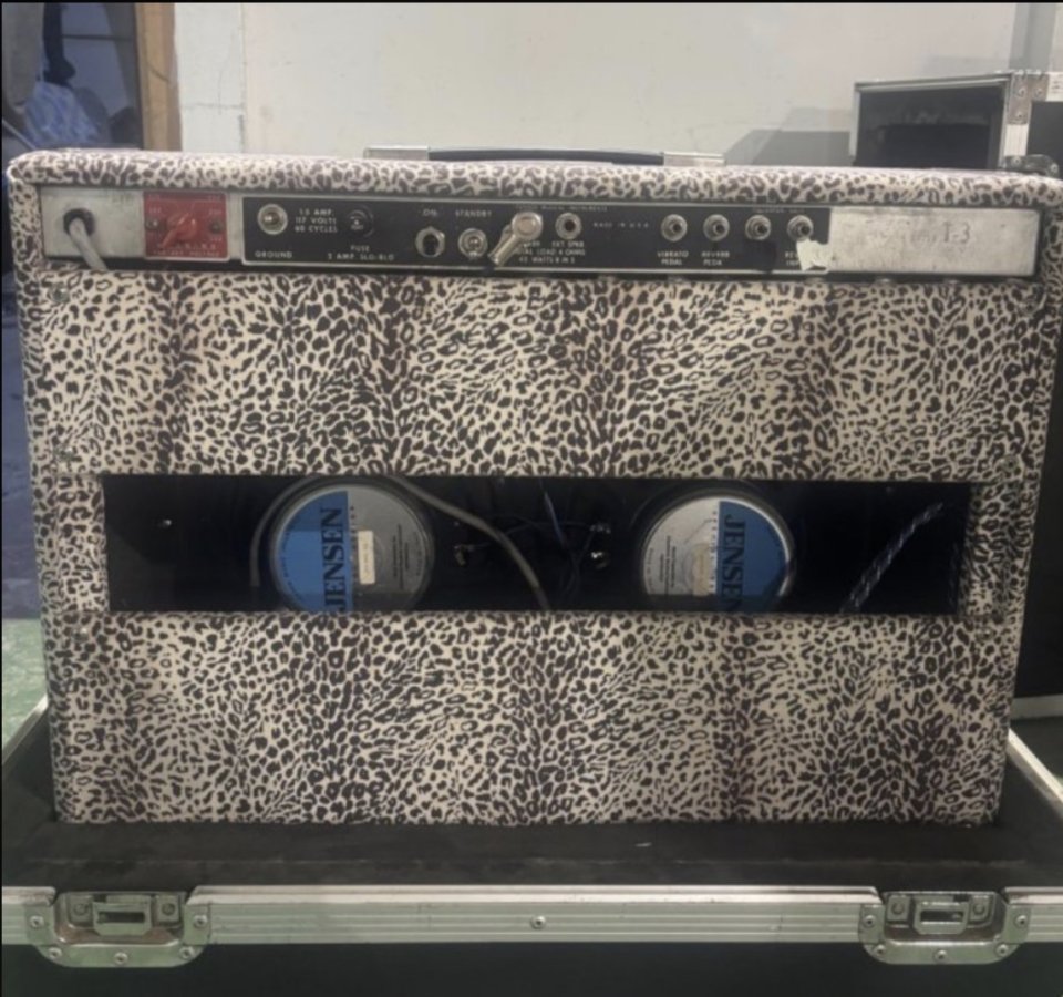 Fender Bandmaster Reverb 1974 X Guitarra de segunda mano · Foto 2 de 3 · Cádiz