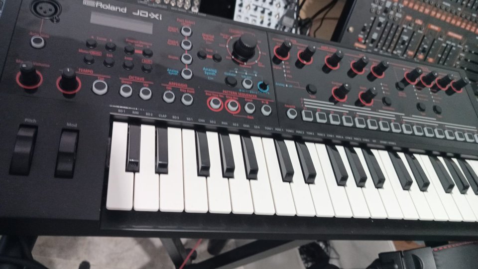 sintetizador Roland JD Xi