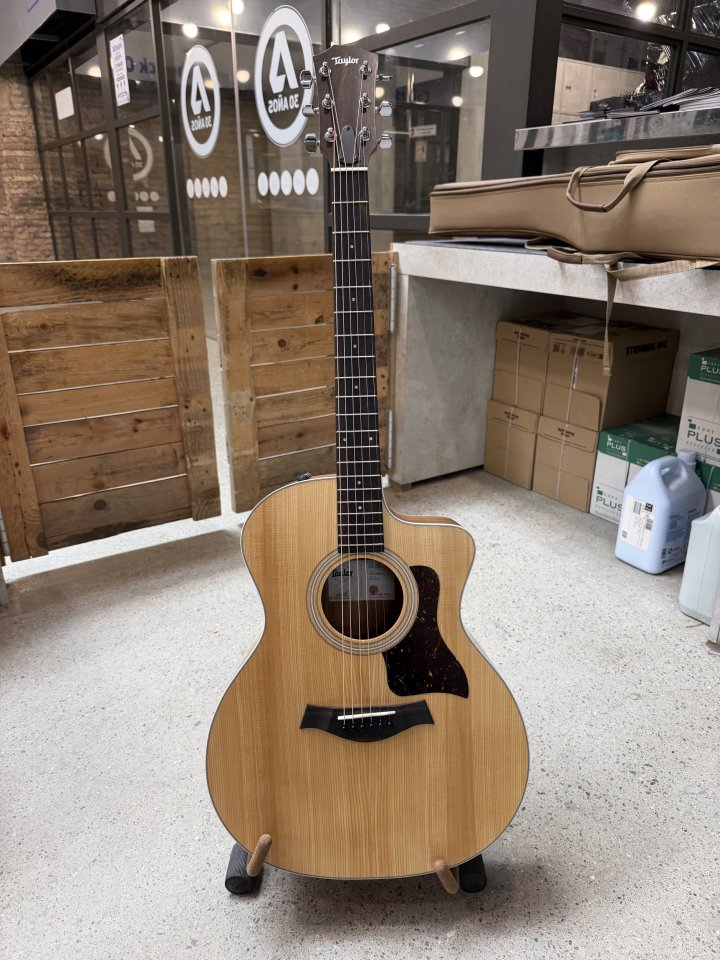 Taylor 214ce-Koa de segunda mano · Foto 2 de 10 · Barcelona · 850 €